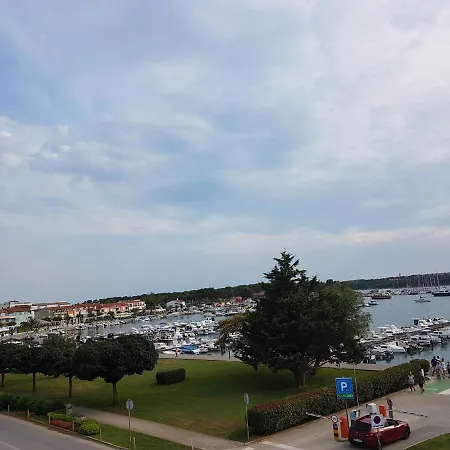 Adrijana Apartman *