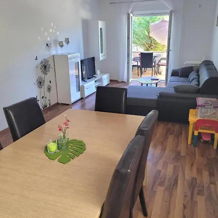 Apartment Adrijana *